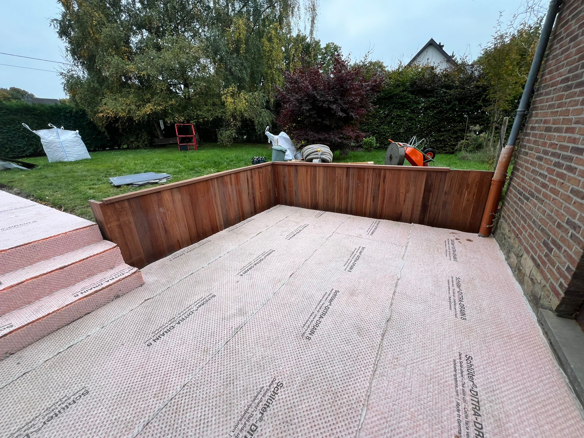 Pose isolation thermique sur terrasse avec coffrage peripherique