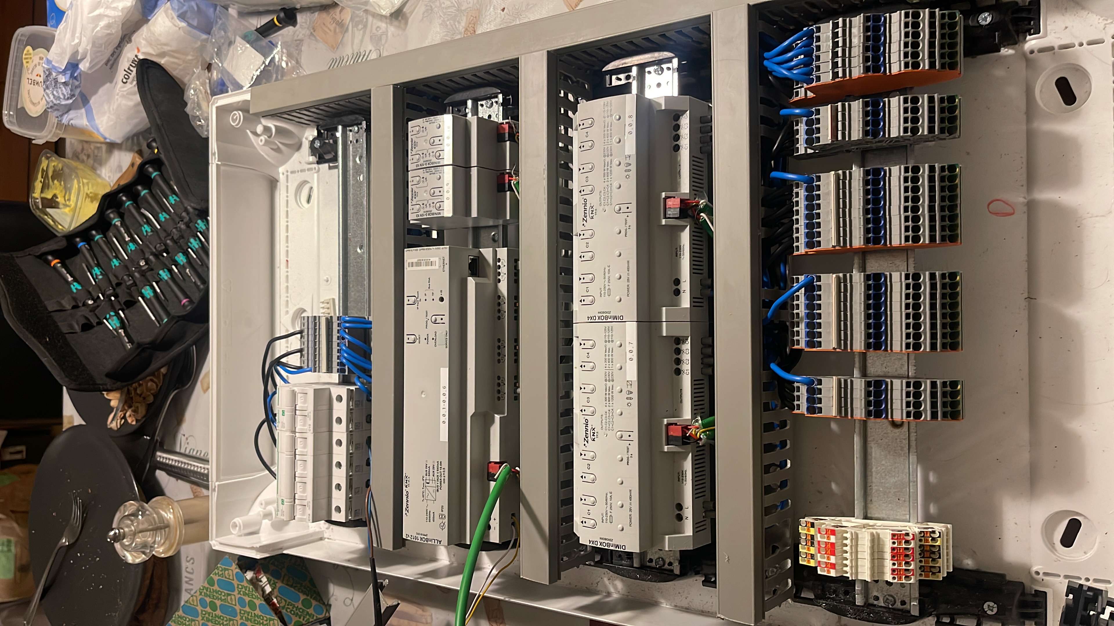 Rénovation complète avec extension KNX — villa contemporaine à Spa — photo 16